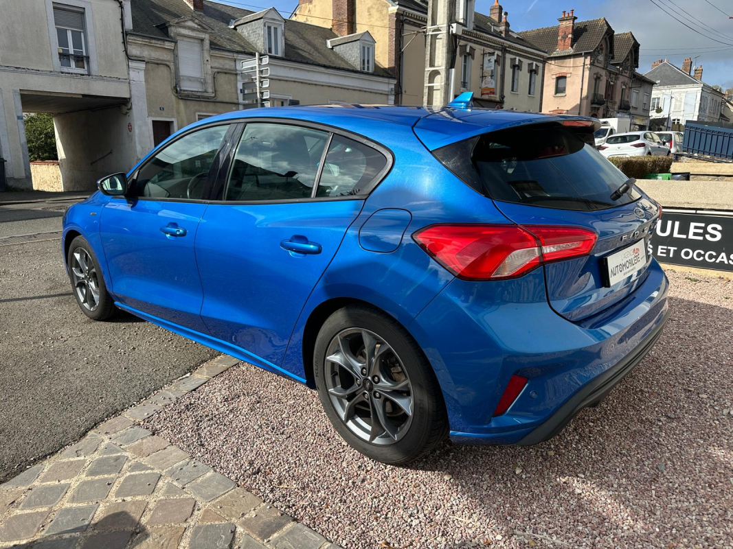 Ford Focus — 4