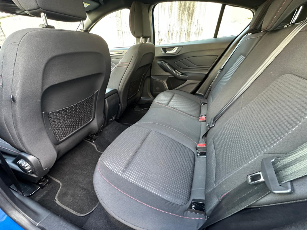 Ford Focus — 10