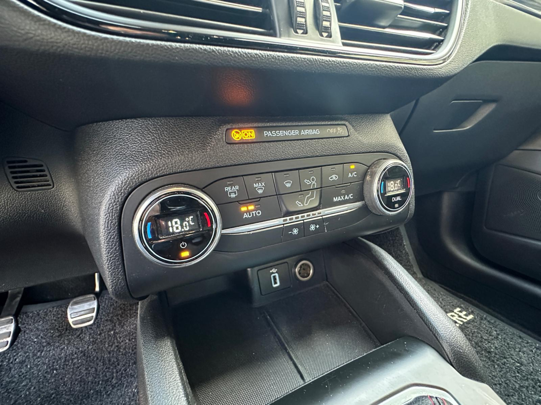 Ford Focus — 14