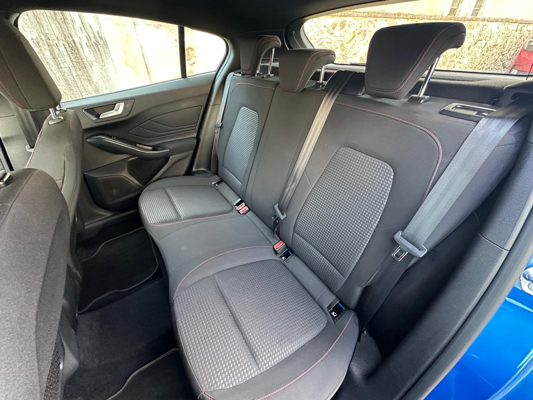 Ford Focus — 11