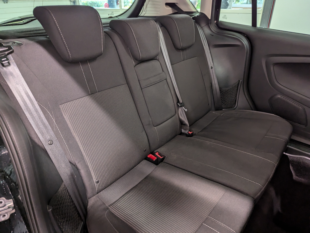 Ford B-Max — 13