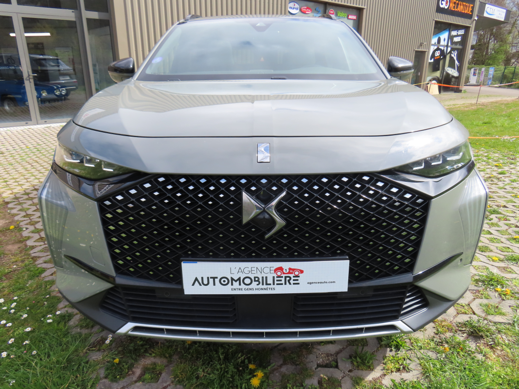 DS DS7 — 2