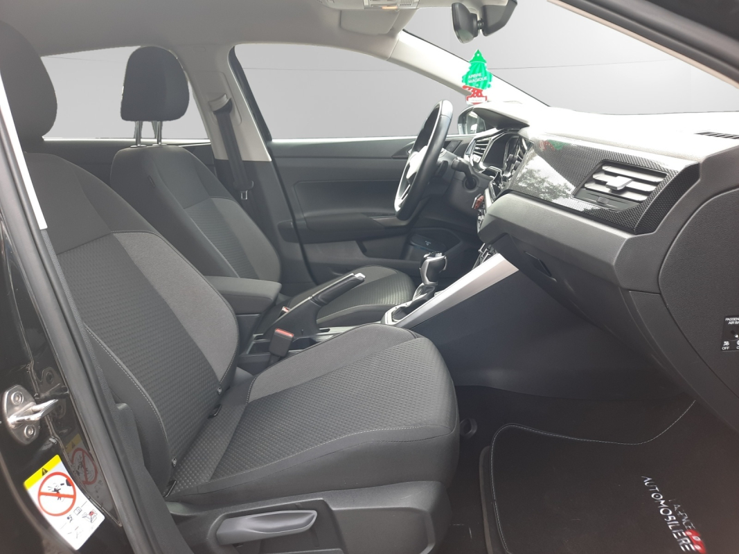 Volkswagen Polo — 23