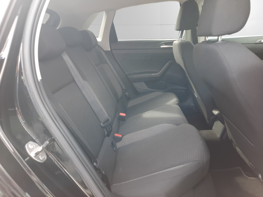 Volkswagen Polo — 24