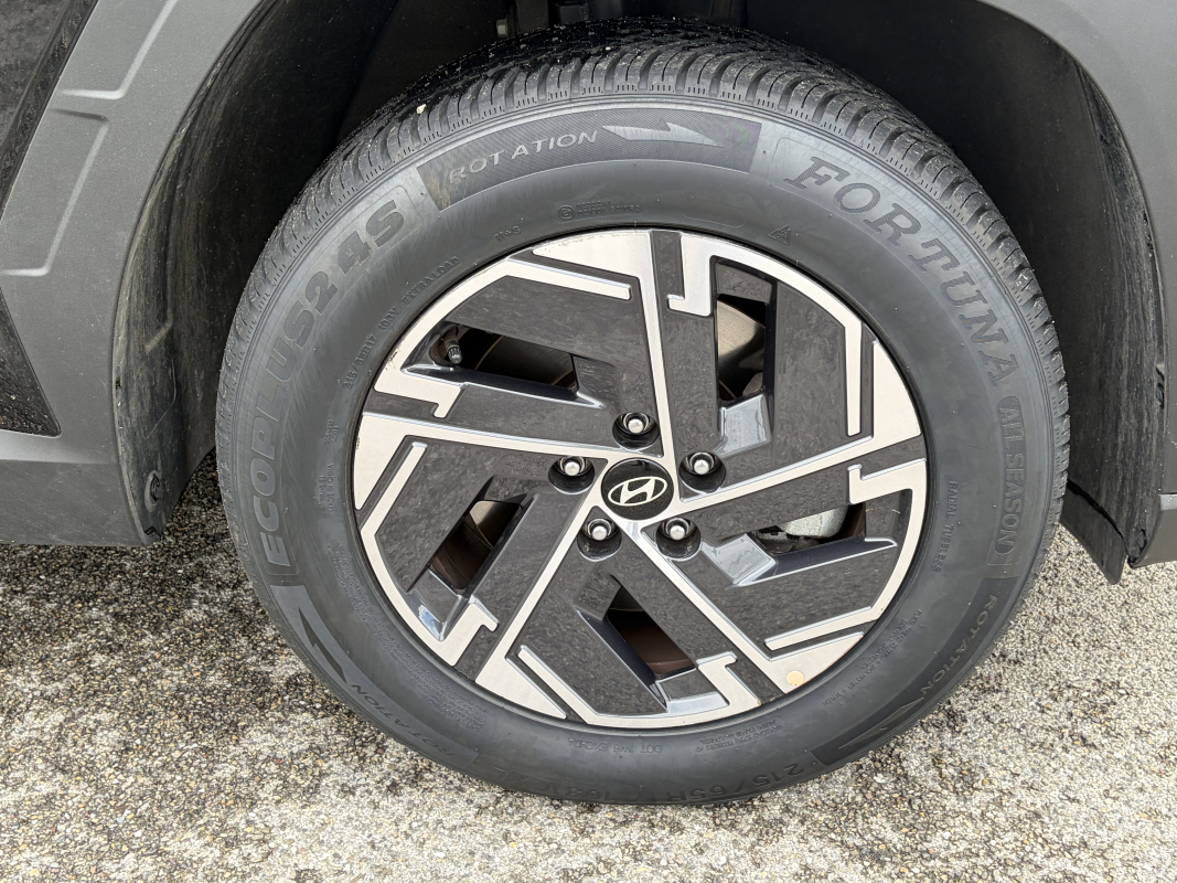 Hyundai Tucson — 33