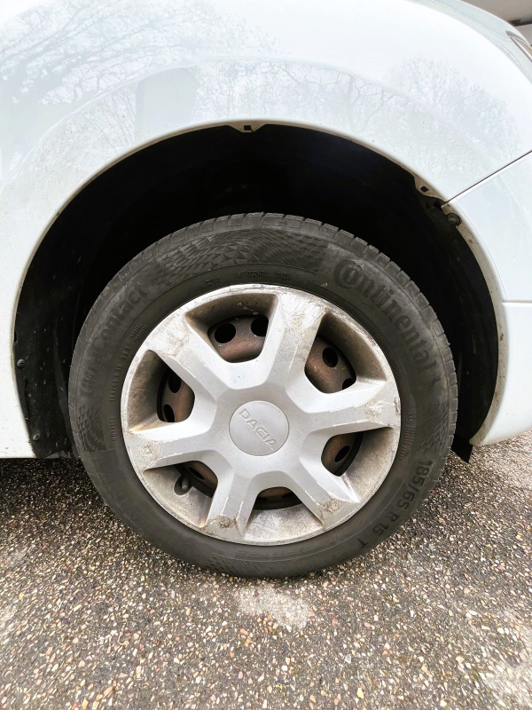 Dacia Logan — 25