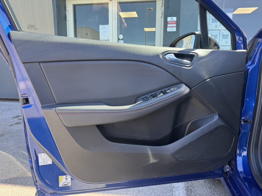Renault Clio — 17