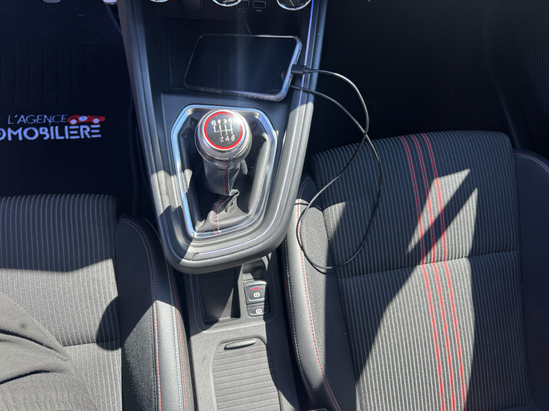 Renault Clio — 16