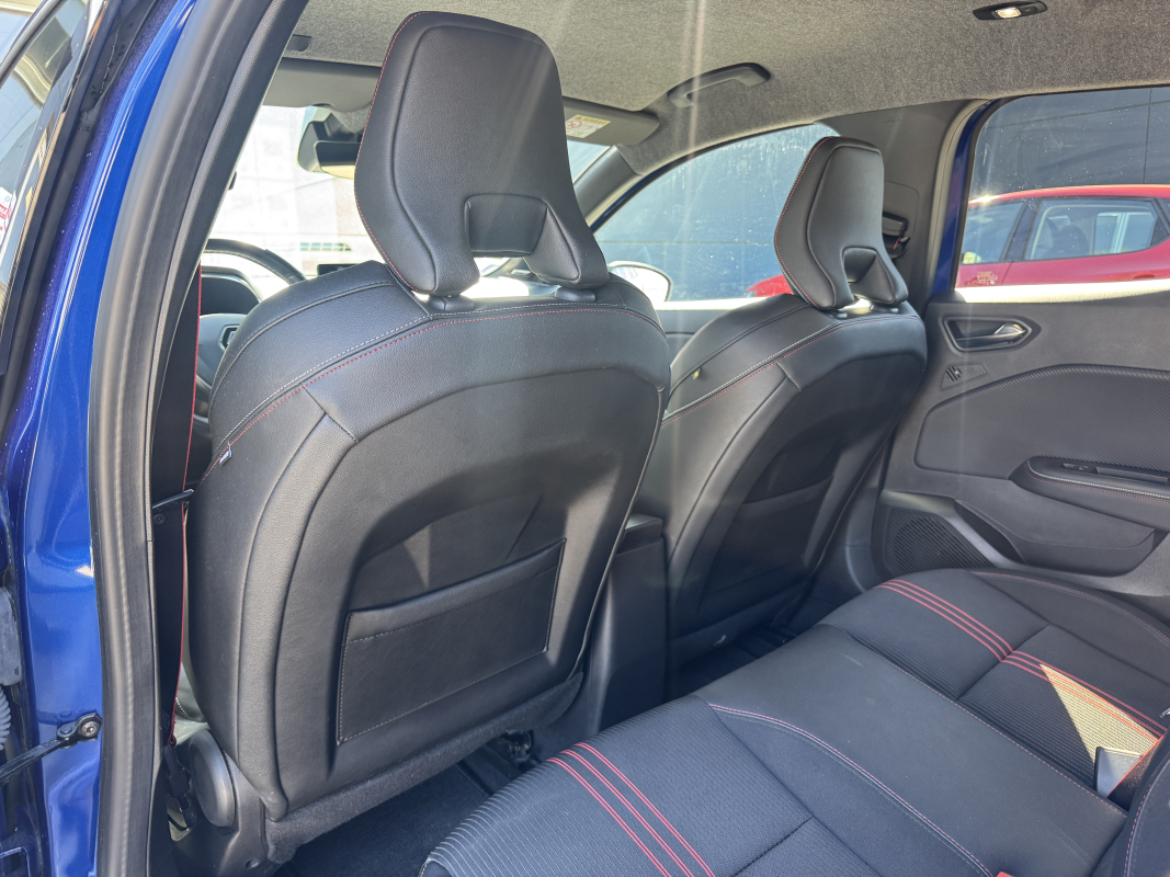 Renault Clio — 20