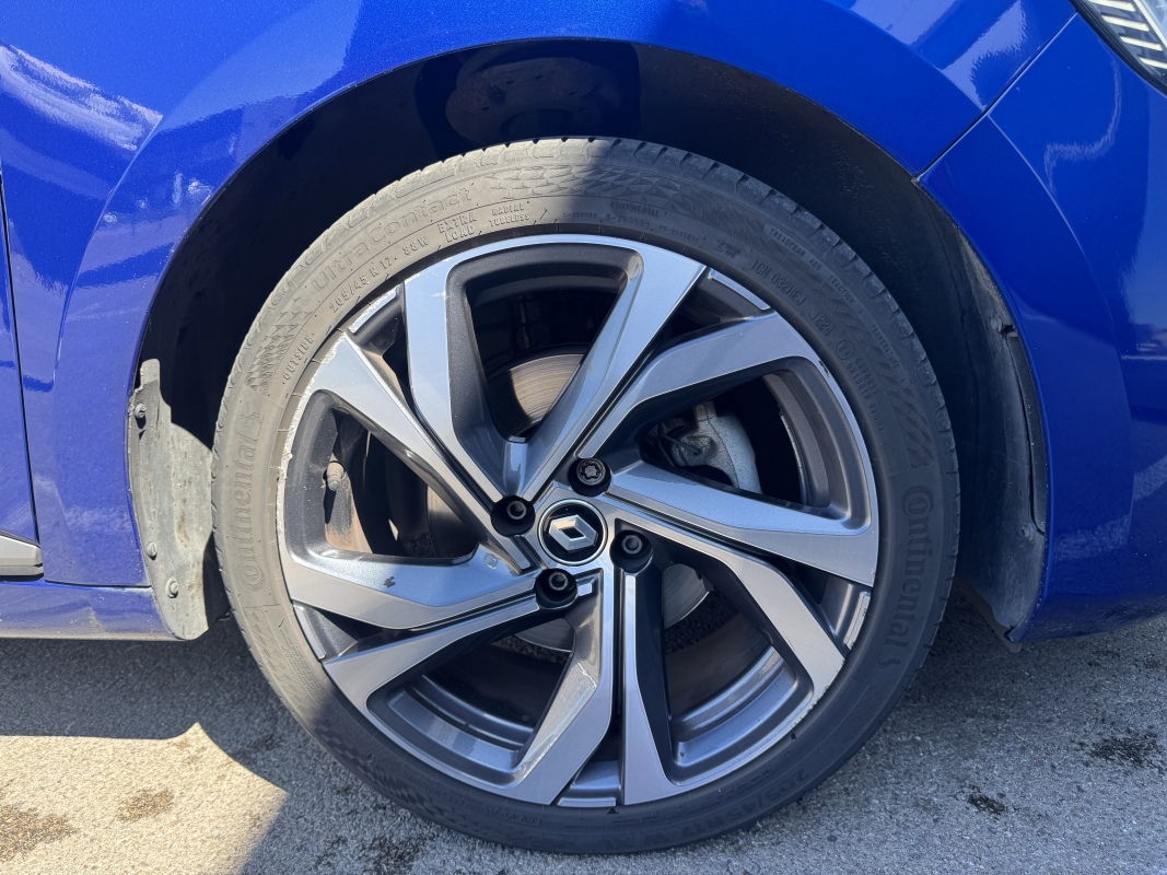 Renault Clio — 30