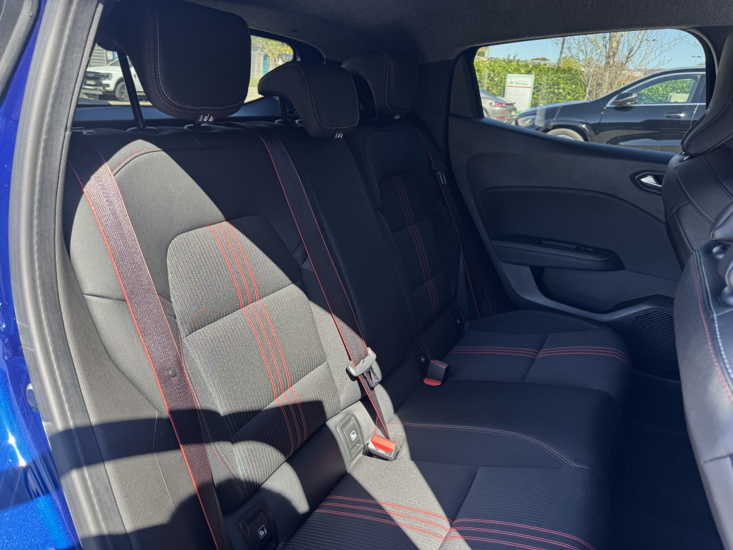 Renault Clio — 25