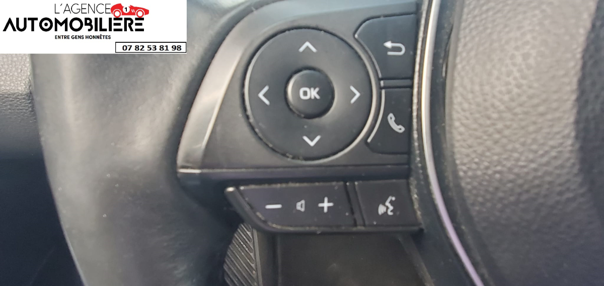 Toyota Corolla Touring Sport — 15