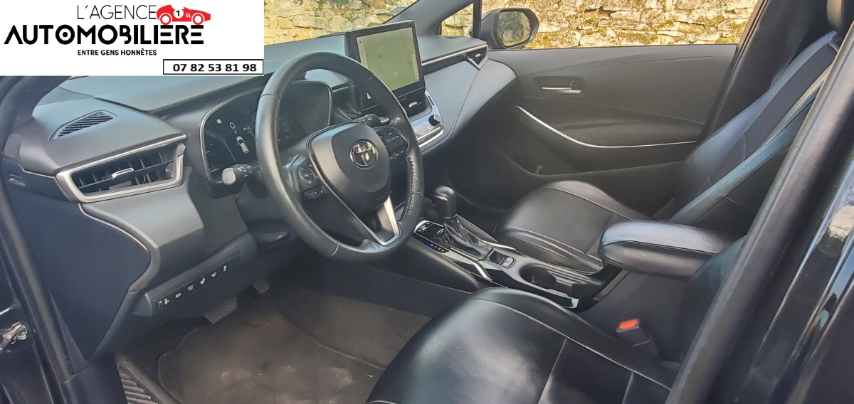 Toyota Corolla Touring Sport — 9