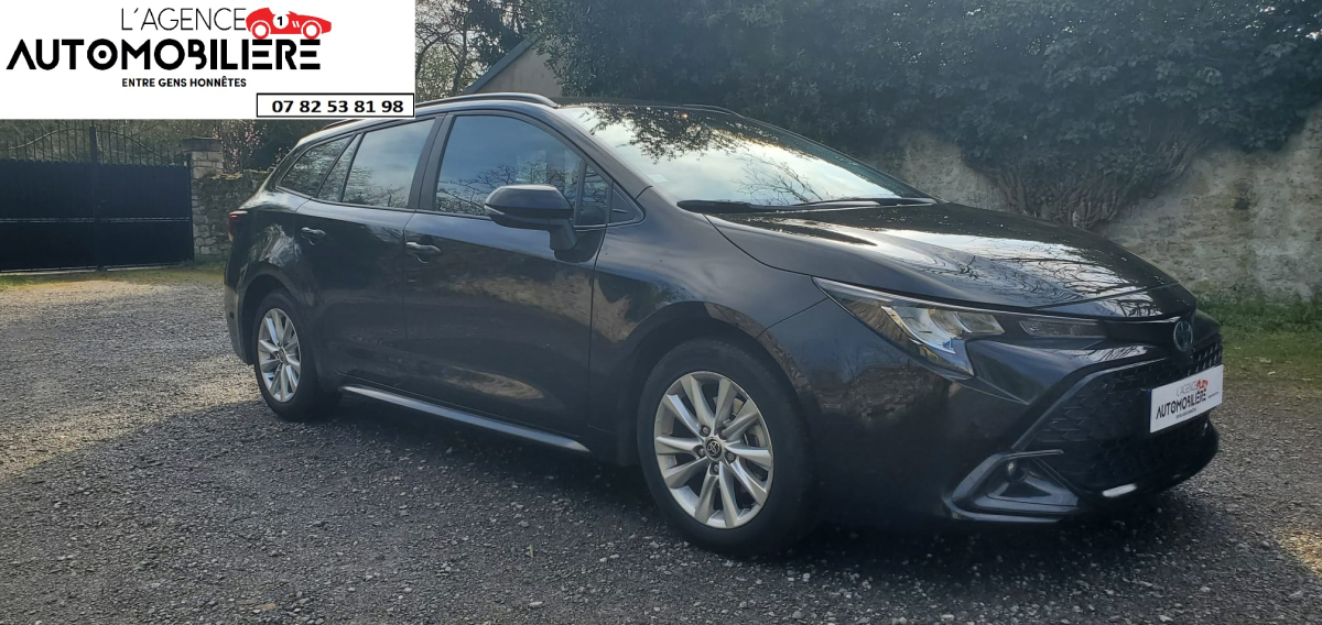 Toyota Corolla Touring Sport — 3