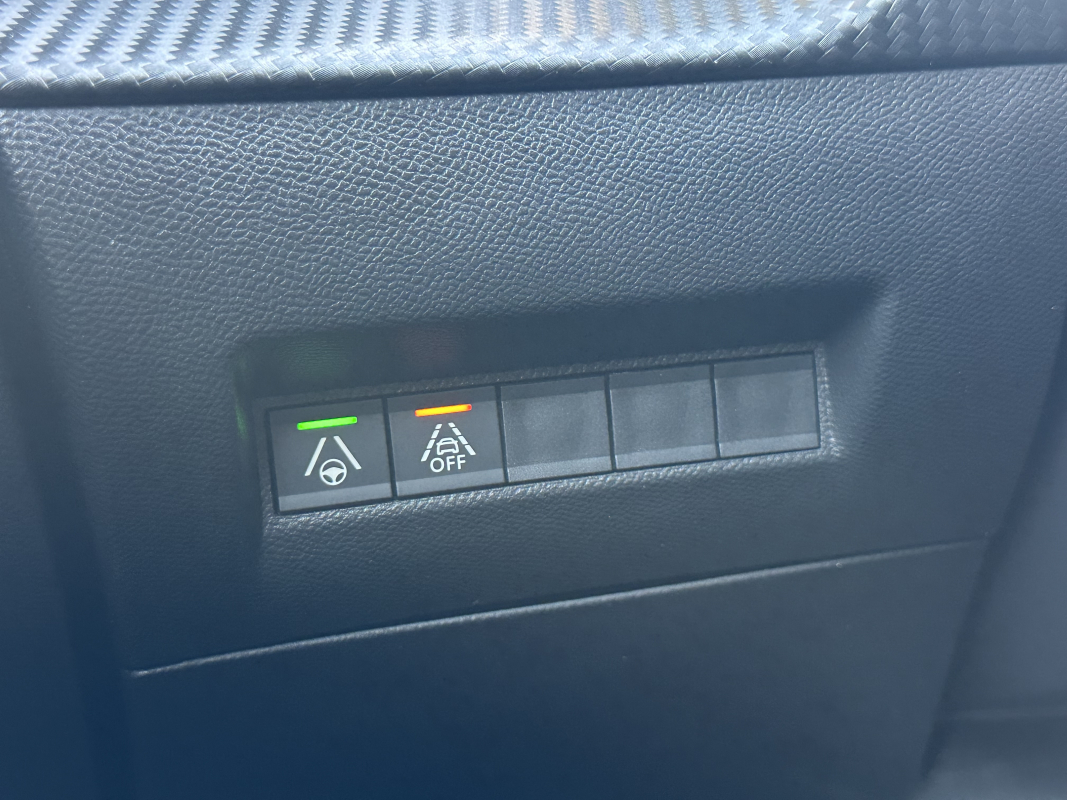 Peugeot 2008 — 34