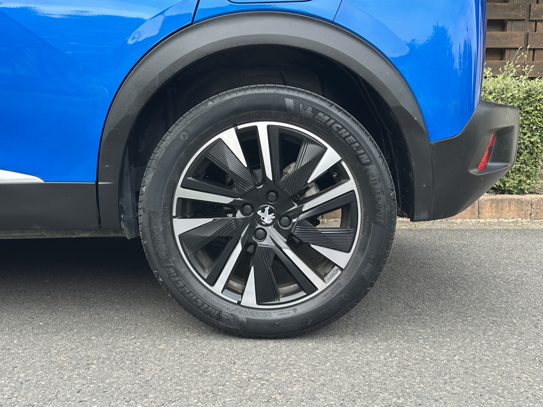 Peugeot 2008 — 10