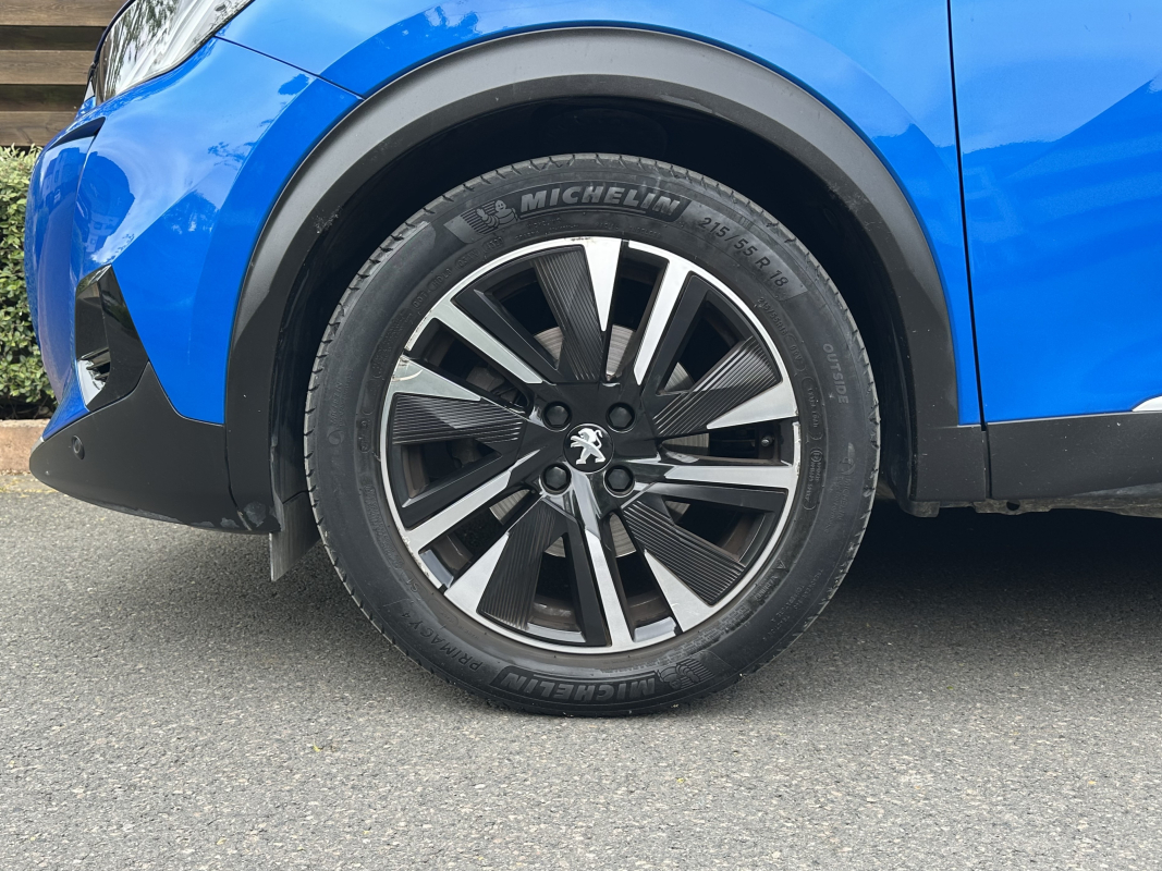 Peugeot 2008 — 9