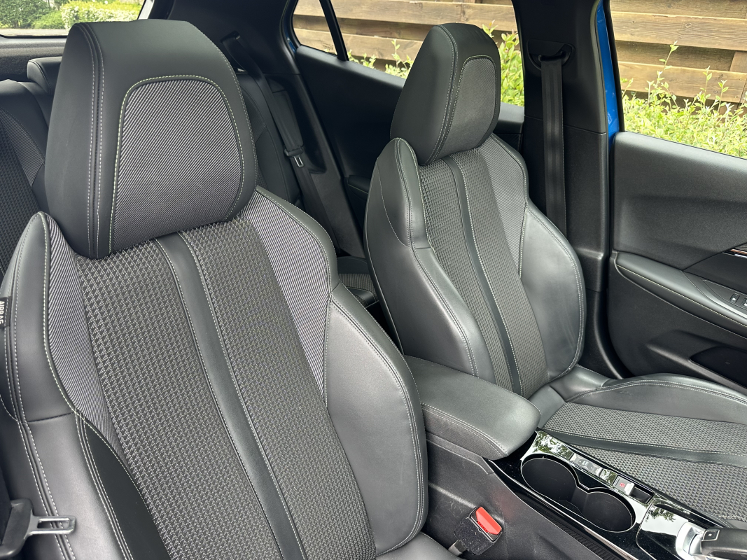 Peugeot 2008 — 40