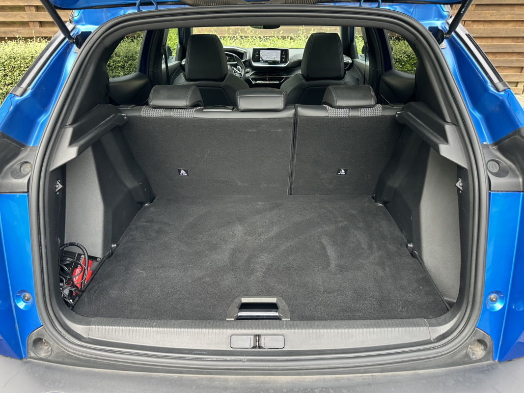 Peugeot 2008 — 13