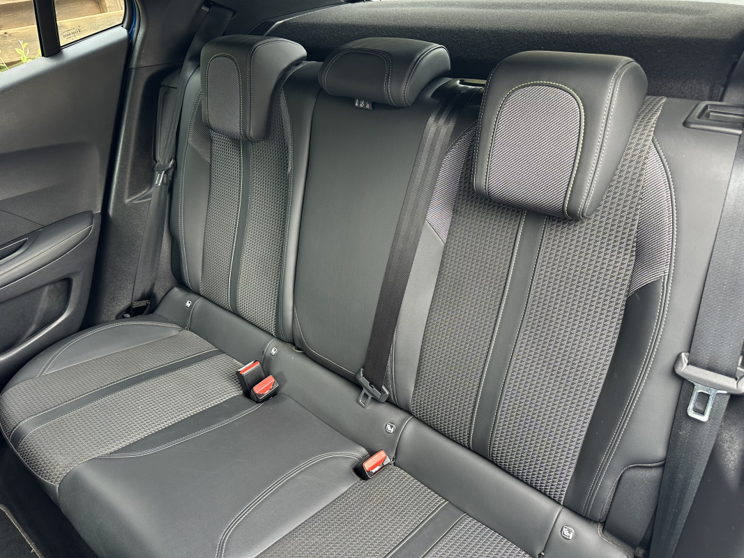 Peugeot 2008 — 38