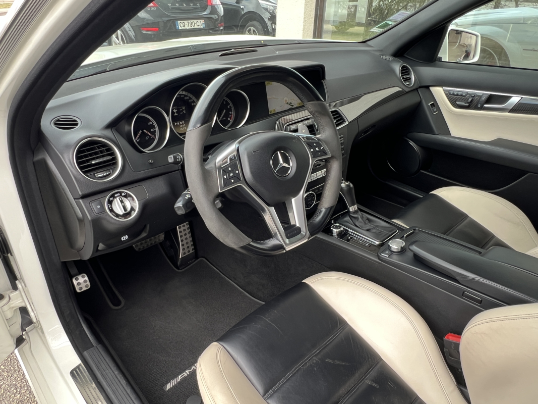 Mercedes Classe C — 12