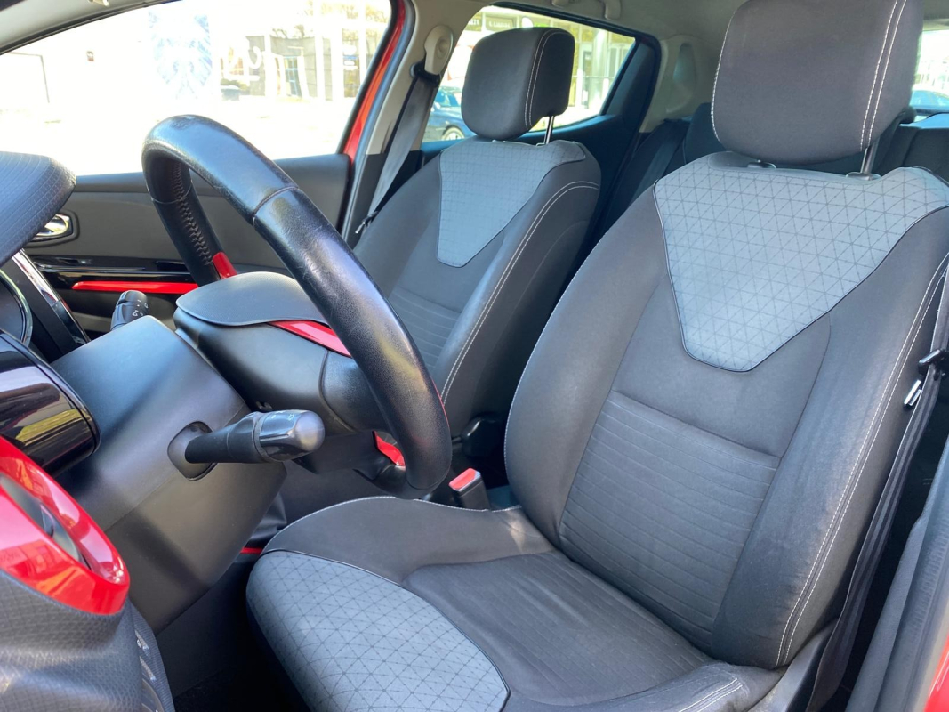 Renault Clio — 10