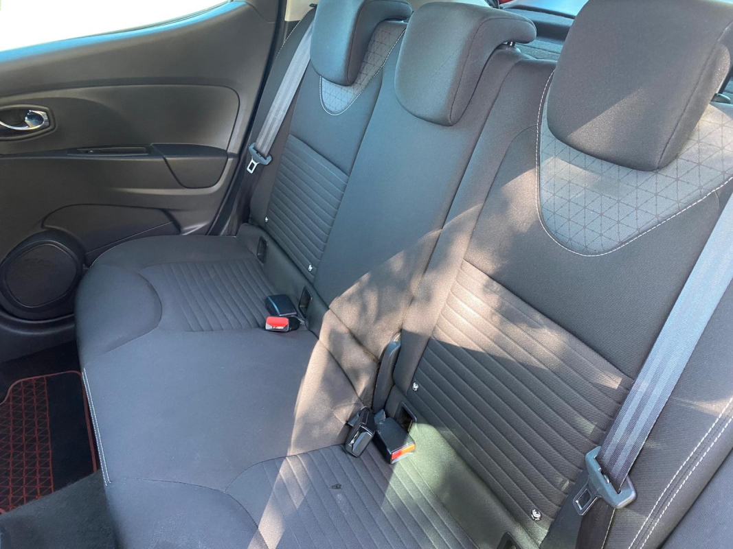 Renault Clio — 16