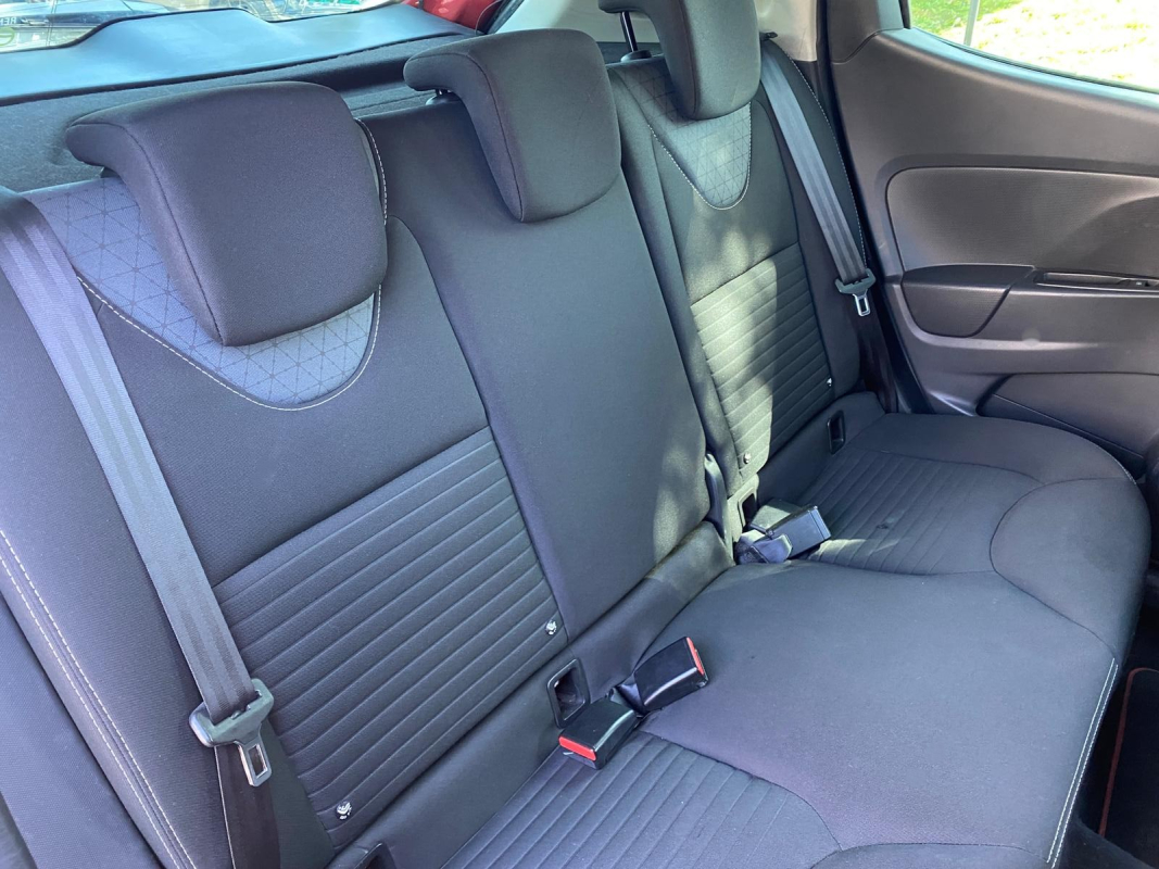 Renault Clio — 17