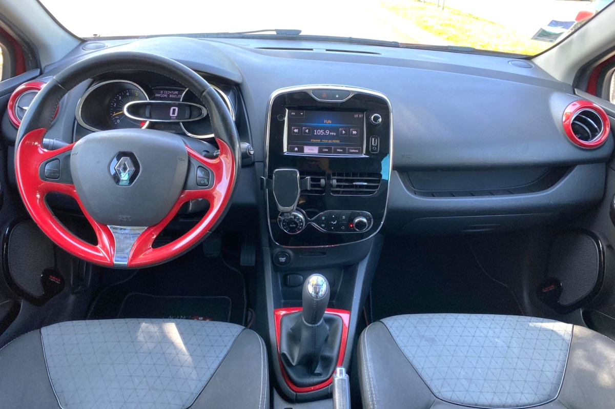 Renault Clio — 20