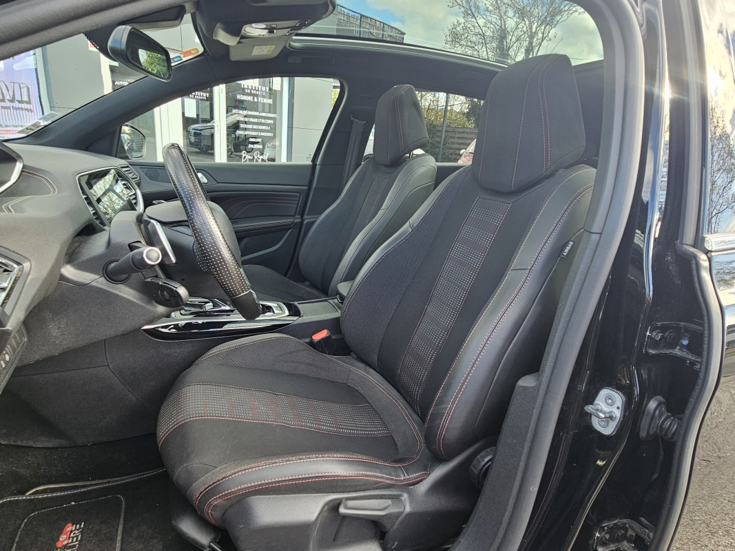 Peugeot 308 — 10