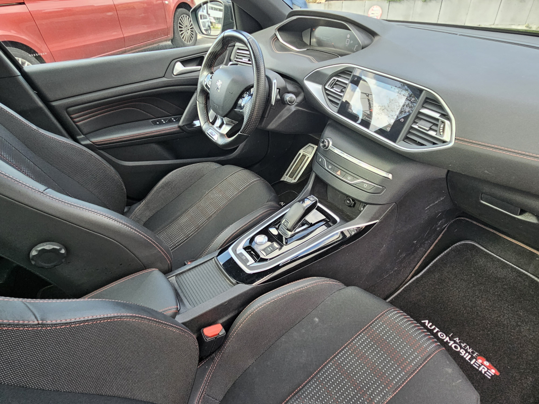 Peugeot 308 — 13