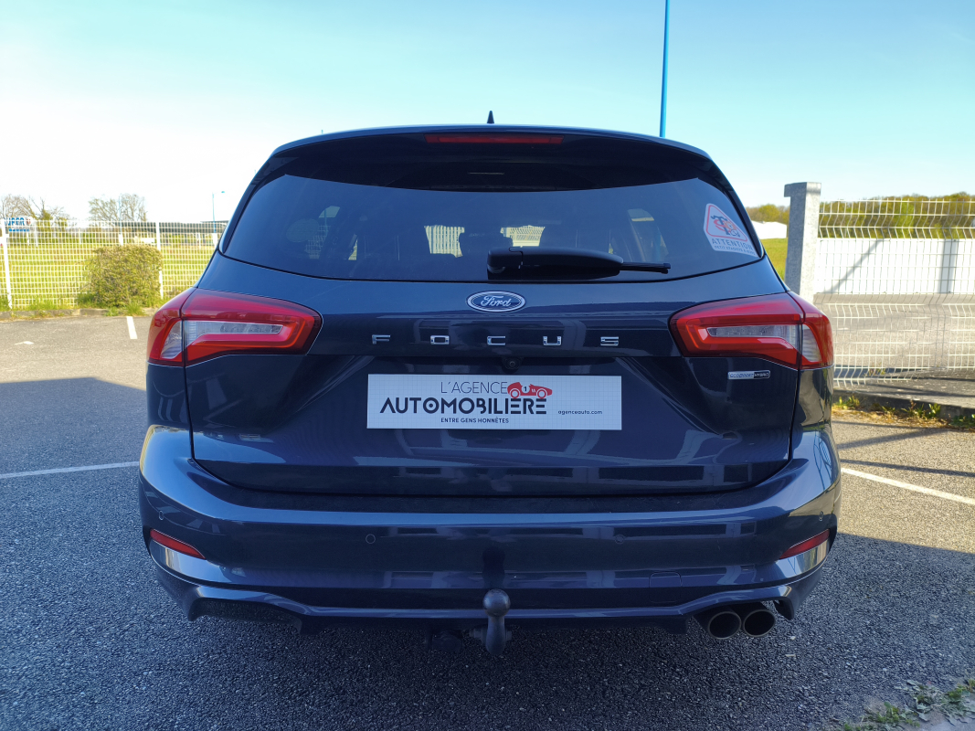 Ford Focus SW — 6