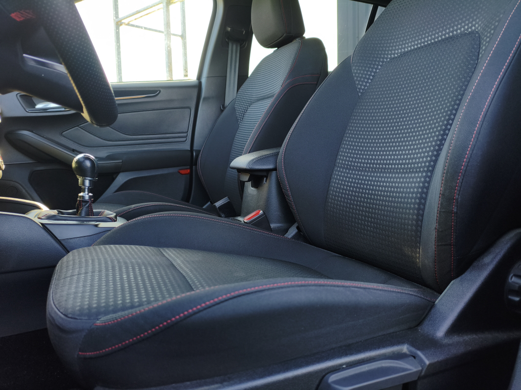 Ford Focus SW — 11