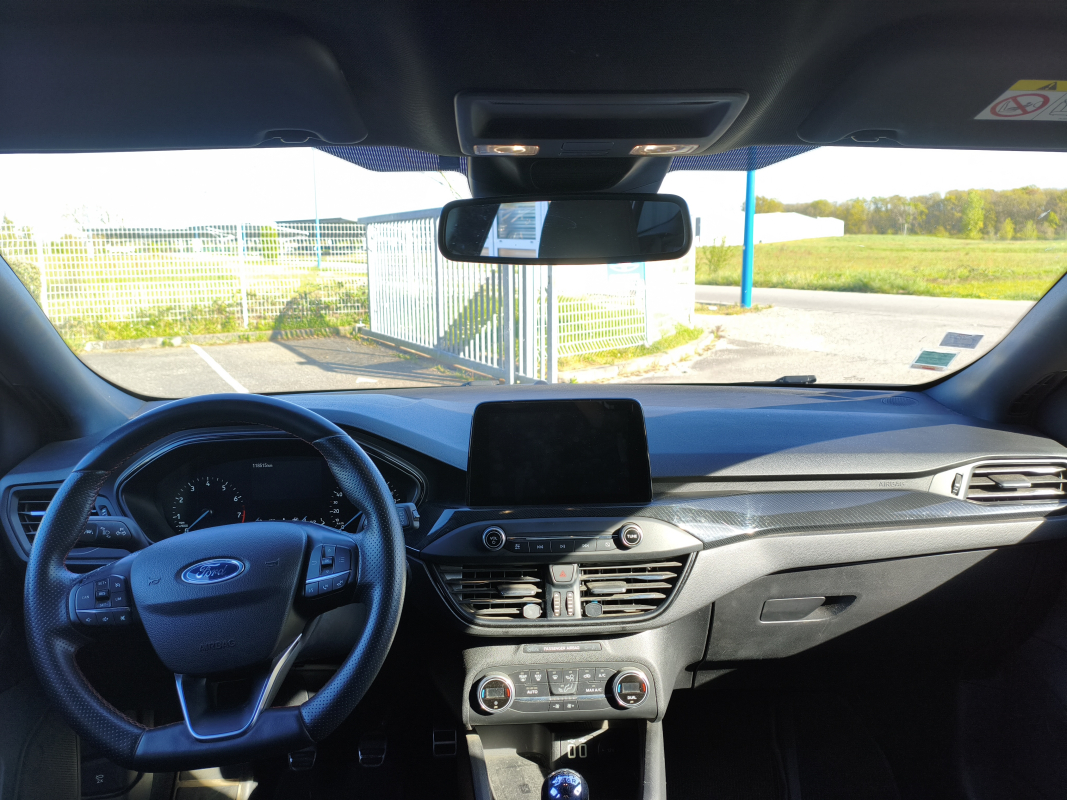 Ford Focus SW — 13