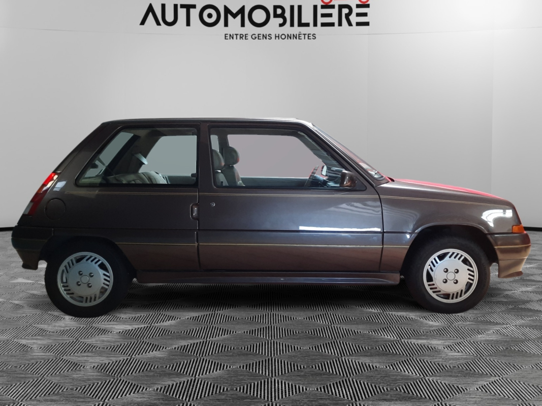 Renault R5 — 3