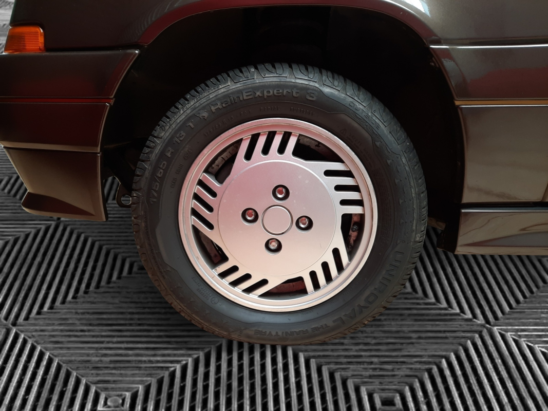 Renault R5 — 24