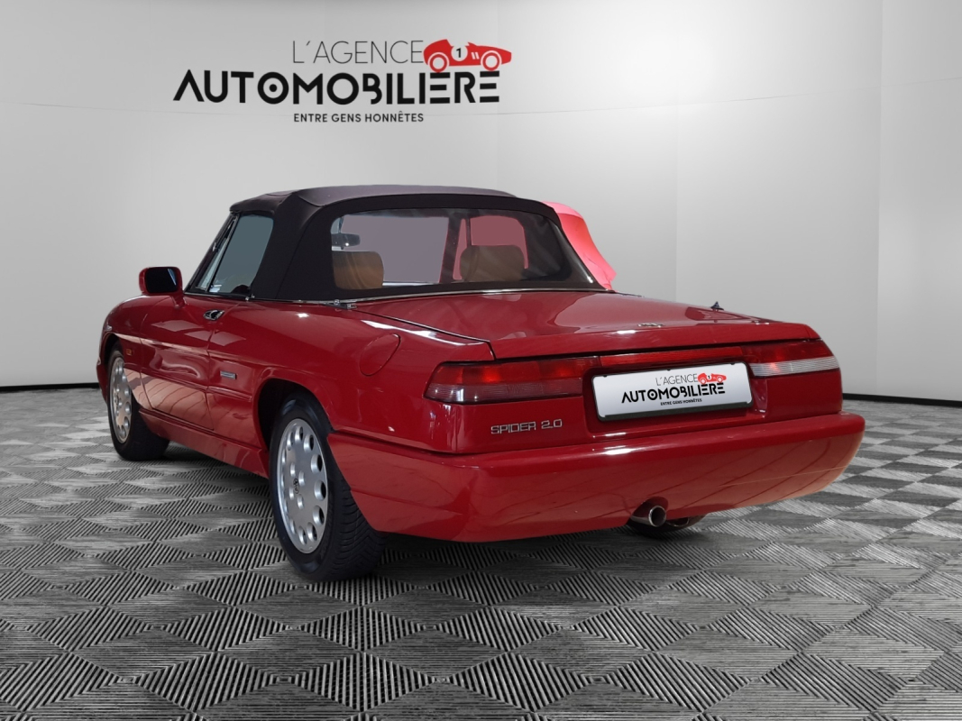 Alfa Romeo Spider — 7