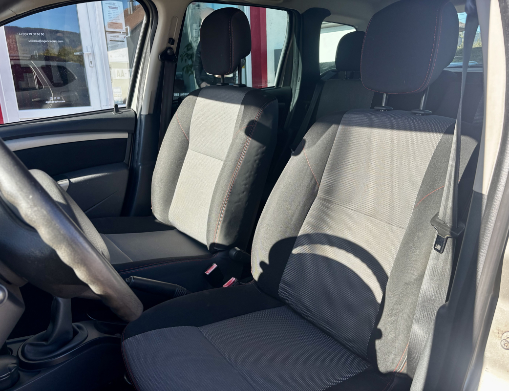 Dacia Duster — 13