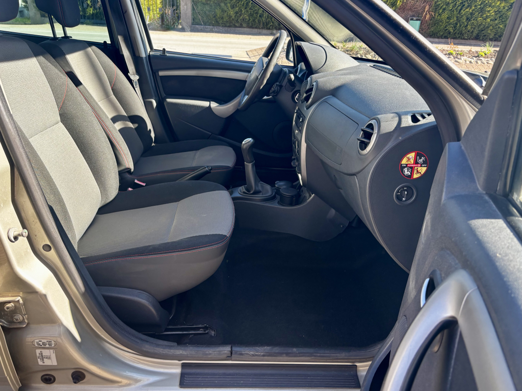 Dacia Duster — 16