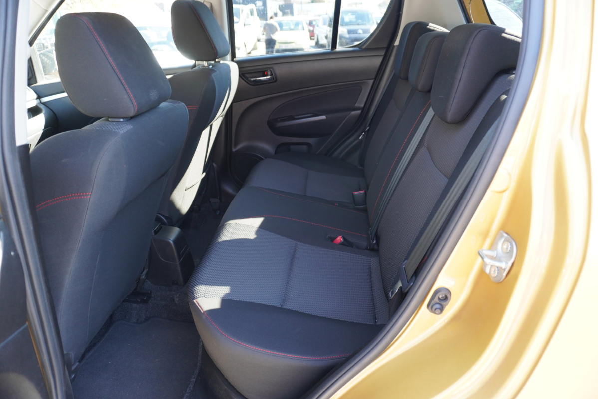 Suzuki Swift — 24