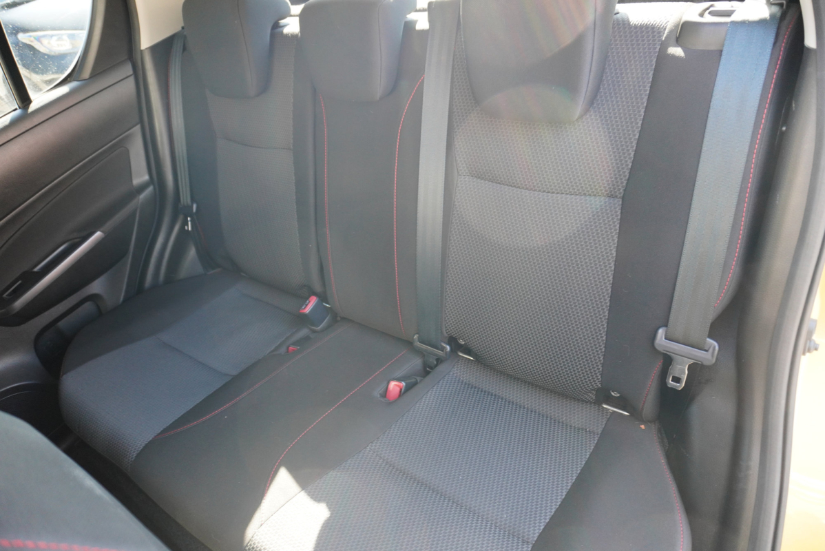 Suzuki Swift — 12