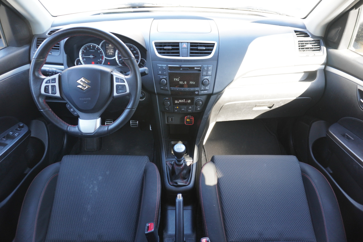 Suzuki Swift — 13