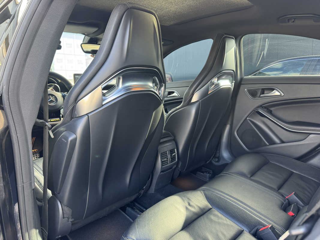 Mercedes Classe CLA — 16