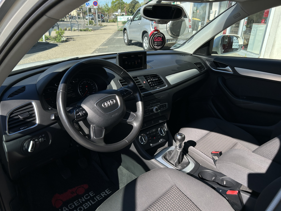 Audi Q3 — 10