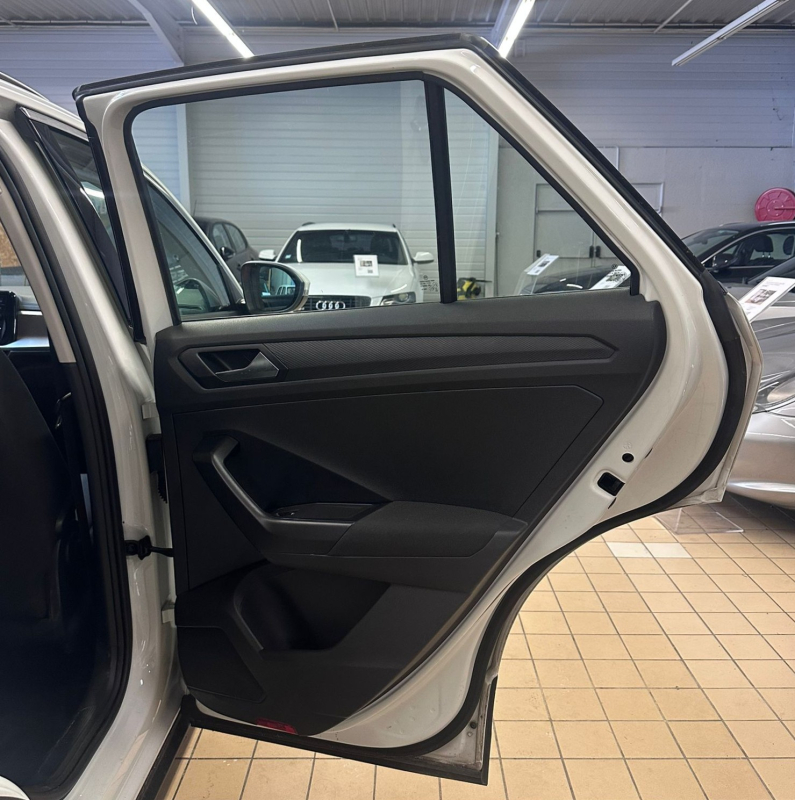 Volkswagen T-roc — 34