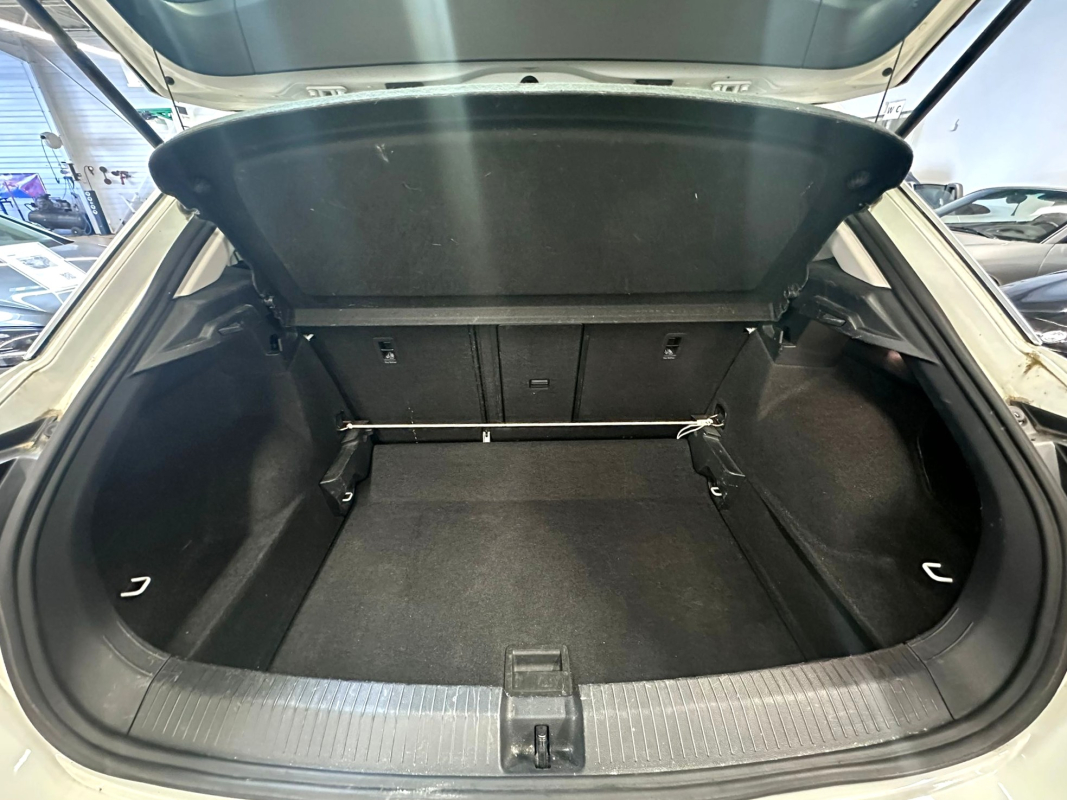 Volkswagen T-roc — 20