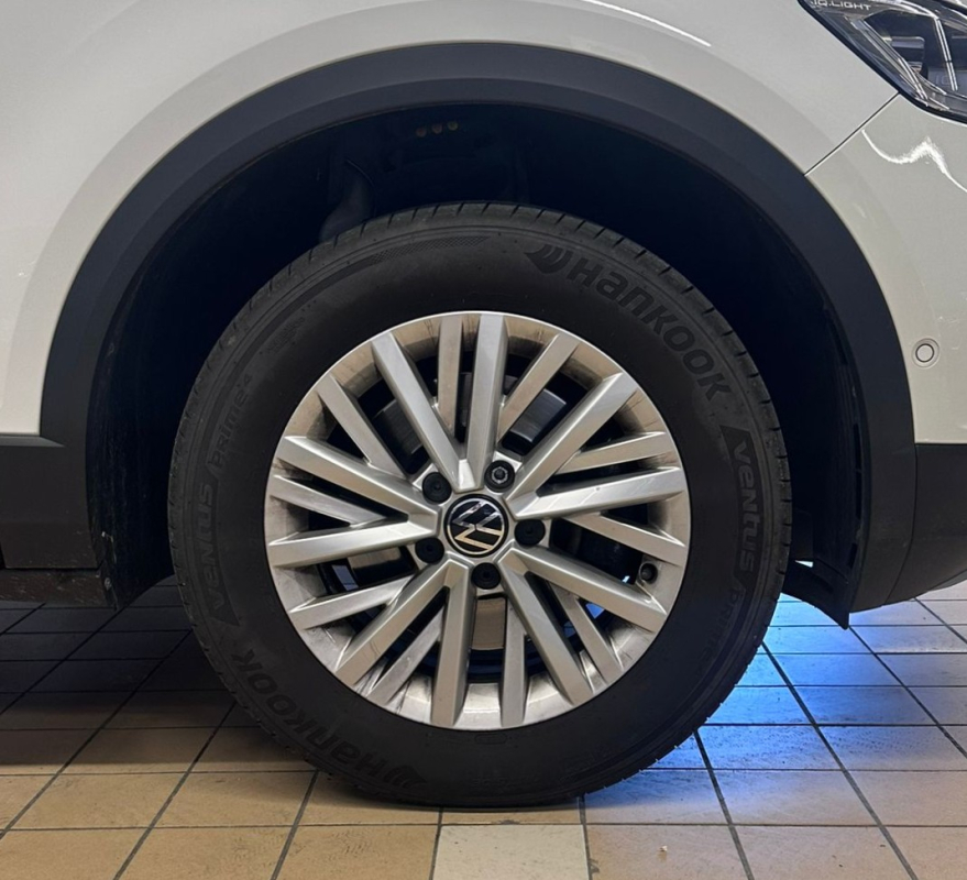 Volkswagen T-roc — 35