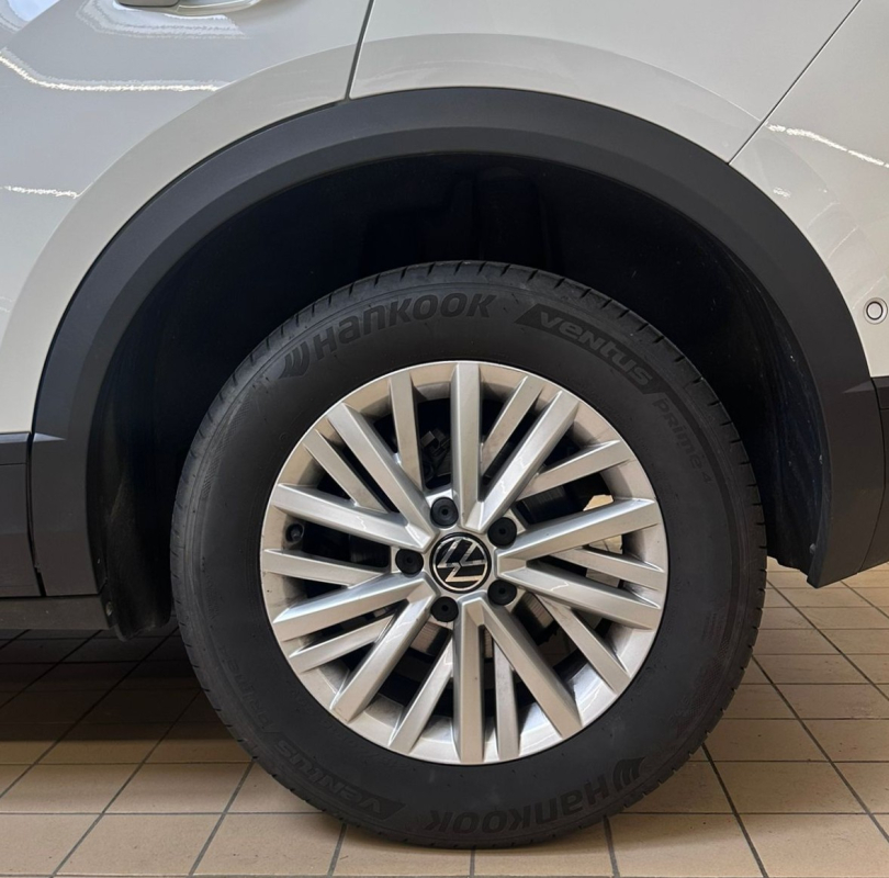 Volkswagen T-roc — 37