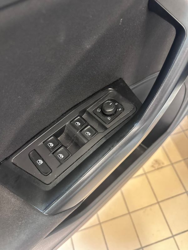 Volkswagen T-roc — 29