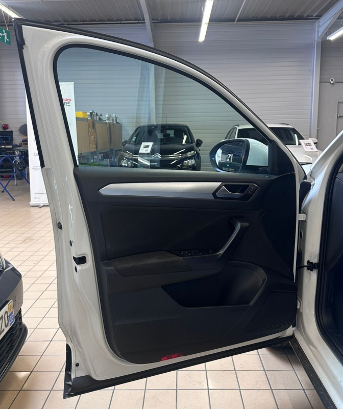 Volkswagen T-roc — 31